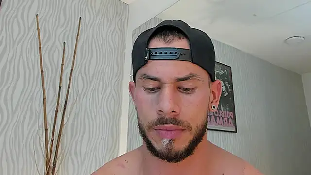 Snapshot of dylan_jacobx chatting on 16, 7, 2026 dylan jacobx online show from 16, 7, 2026
