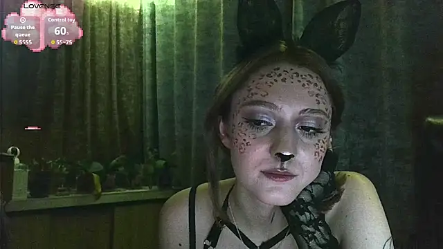 white liillyy online show from 31, 10, 2025