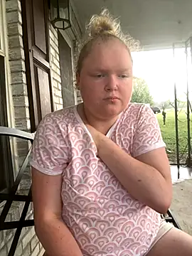 Snapshot of KadiSparkle chatting on 23, 9, 2025 KadiSparkle online show from 23, 9, 2025