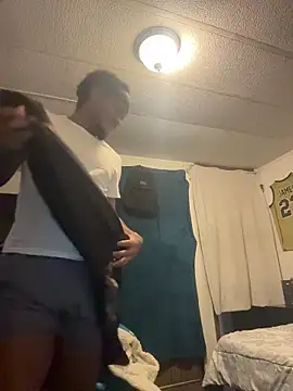 tyrek5051 online show from 4, 12, 2025