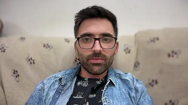 Snapshot of Alicante34 chatting on 18, 10, 2025 Alicante34 online show from 18, 10, 2025