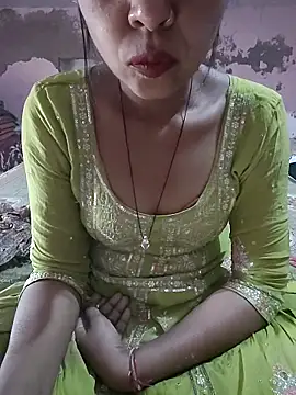 Snapshot of Paakhi-Singh chatting on 18, 12, 2025 Paakhi-Singh online show from 18, 12, 2025