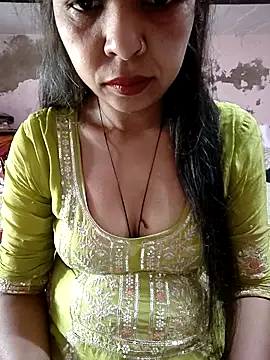 Snapshot of Paakhi-Singh chatting on 22, 12, 2025 Paakhi-Singh online show from 22, 12, 2025