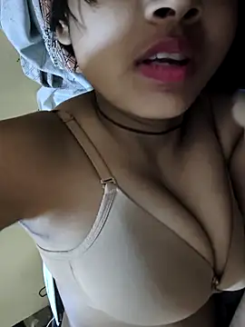 RAYI Queen 2 online show from 13, 12, 2025