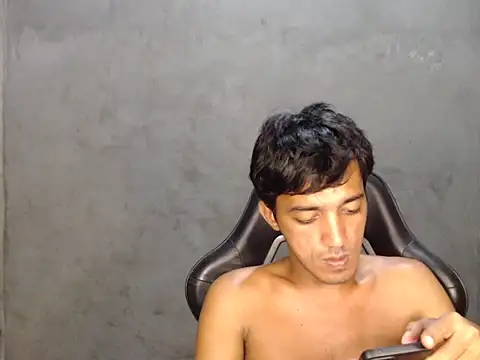 RowyCam online show from 1, 12, 2025