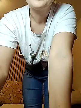 Mayaaaaaa  online show from 5, 12, 2025