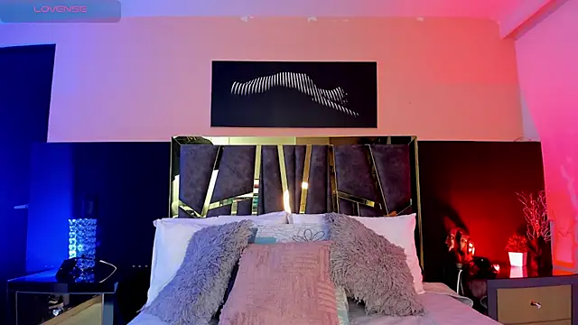 ScarletTorres online show from 18, 11, 2025