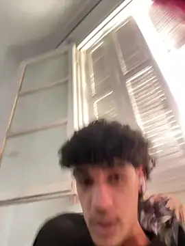 Snapshot of BbbAlilo chatting on 5, 4, 2026 BbbAlilo online show from 5, 4, 2026