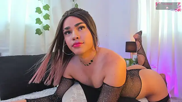 Snapshot of blazeestevezz chatting on 29, 9, 2025 blazeestevezz online show from 29, 9, 2025