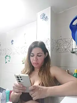 Snapshot of Alisasex@xh chatting on 1, 3, 2025 Alisasexxh online show from 1, 3, 2025
