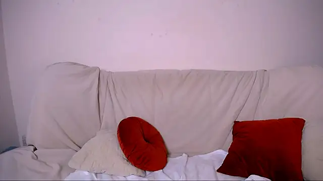 Snapshot of Charlotte_Colinss chatting on 3, 2, 2026 Charlotte Colinss online show from 3, 2, 2026