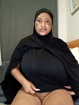 Sweetbxxx24 online show from 13, 3, 2026