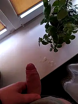 Snapshot of Mumuska chatting on 18, 10, 2025 Mumuska online show from 18, 10, 2025