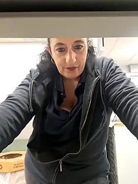 monella821 online show from 25, 11, 2025