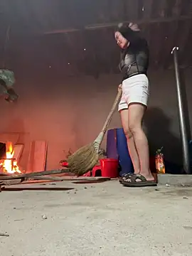 Sunny lotus online show from 28, 2, 2026