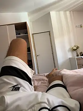 Manu97k online show from 4, 3, 2026