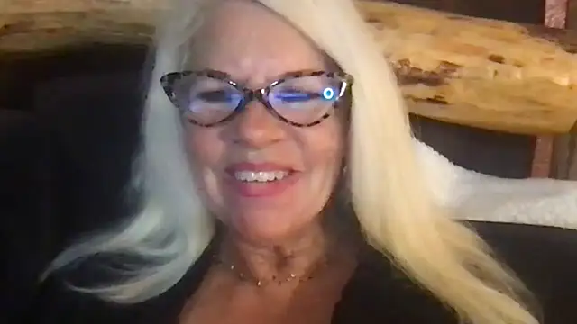 SubMissOlivia online show from 31, 10, 2025