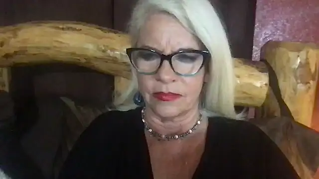 SubMissOlivia online show from 8, 11, 2025