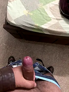 Hotguyforfun online show from 4, 12, 2025