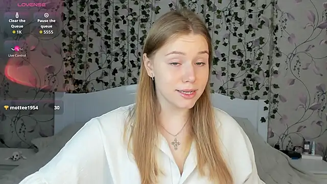  influensii  online show from 6, 11, 2025