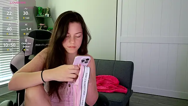 lilbbyily online show from 19, 5, 2026
