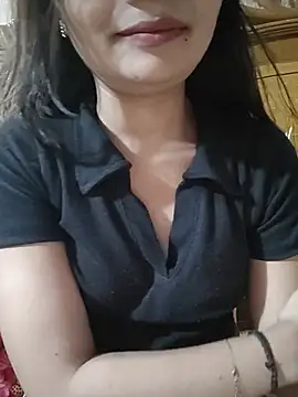 Snapshot of Vaani_Actress chatting on 23, 7, 2026 Vaani Actress online show from 23, 7, 2026
