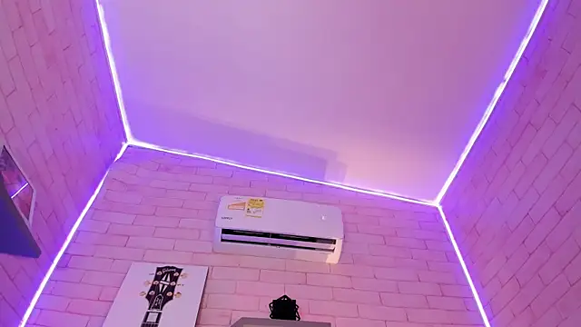 Snapshot of EllyMiller chatting on 11, 2, 2026 EllyMiller online show from 11, 2, 2026