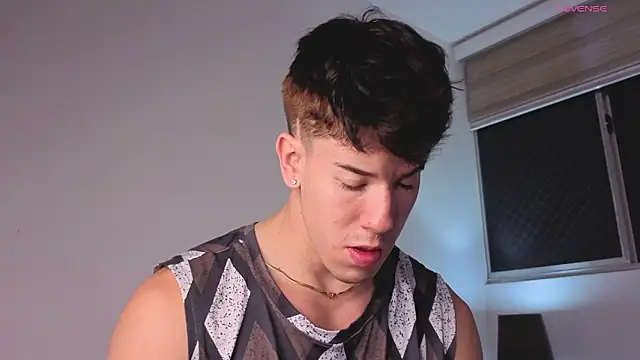 MaxCooper1 online show from 28, 11, 2025