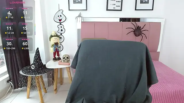 Lele F w online show from 17, 10, 2025