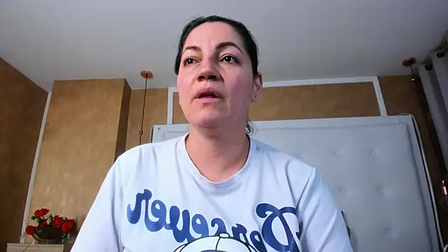 Snapshot of Heidy_milf chatting on 14, 6, 2026 Heidy milf online show from 14, 6, 2026