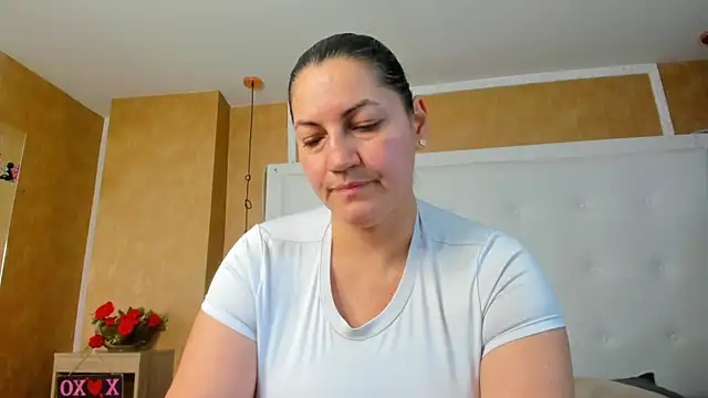 Snapshot of Heidy_milf chatting on 10, 7, 2026 Heidy milf online show from 10, 7, 2026