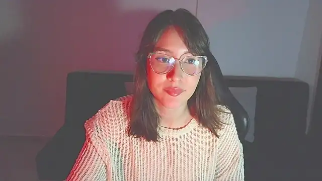 Snapshot of Yulienneg chatting on 30, 4, 2026 Yulienneg online show from 30, 4, 2026