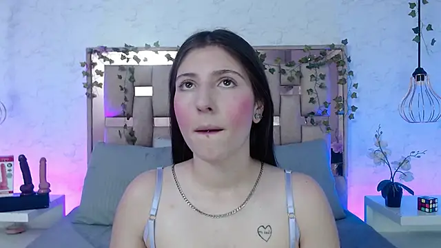 ScarlettRox online show from 13, 9, 2025