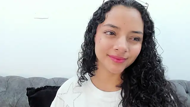 Snapshot of Angellit_Afrodita_ chatting on 7, 10, 2025 Angellit Afrodita online show from 7, 10, 2025