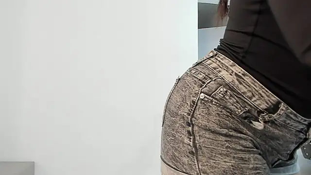 Snapshot of Angellit_Afrodita_ chatting on 11, 10, 2025 Angellit Afrodita online show from 11, 10, 2025