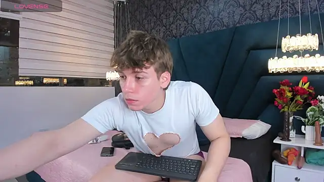 TaylerWhite online show from 20, 2, 2026