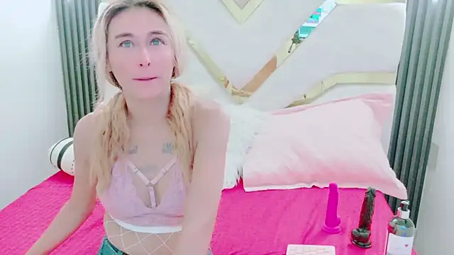 charlotte phaeton online show from 29, 10, 2025