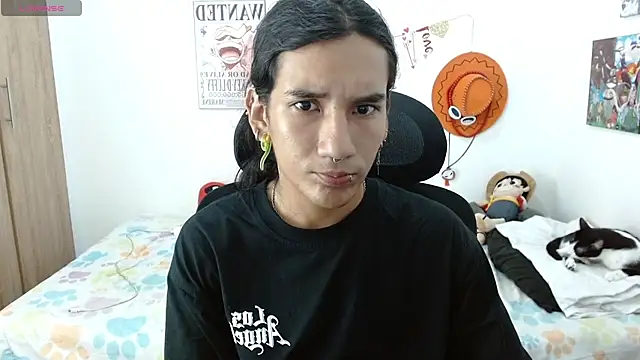 Max0n  online show from 8, 11, 2025