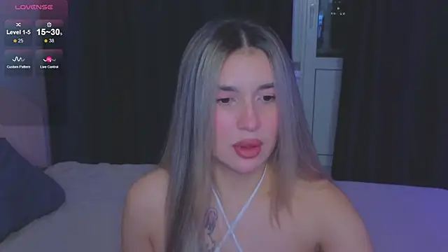 Snapshot of RoxyChill chatting on 22, 9, 2025 RoxyChill online show from 22, 9, 2025
