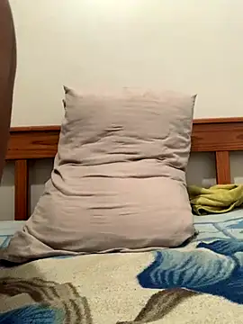 sweetcake87 online show from 28, 10, 2025