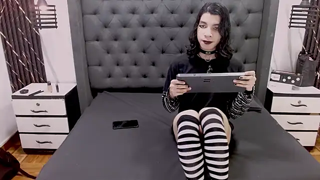 Snapshot of Atley_Dolly chatting on 23, 7, 2026 Atley Dolly online show from 23, 7, 2026