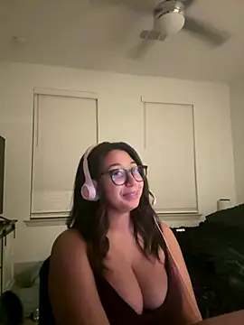 Snapshot of minhaa_gamer chatting on 25, 9, 2025 minhaa gamer online show from 25, 9, 2025