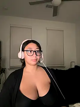 Snapshot of minhaa_gamer chatting on 30, 9, 2025 minhaa gamer online show from 30, 9, 2025