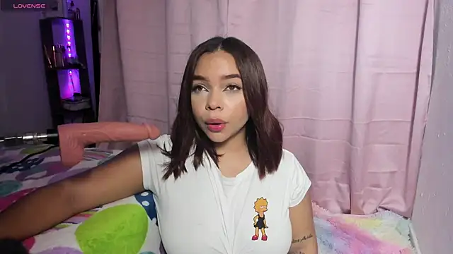 Snapshot of ImSofiVega chatting on 30, 10, 2025 ImSofiVega online show from 30, 10, 2025