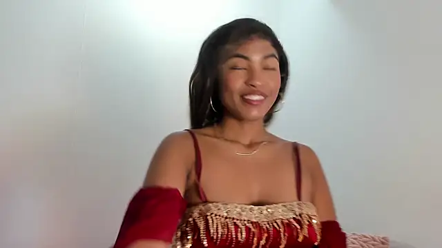 Snapshot of sienna_glow chatting on 29, 4, 2026 sienna glow online show from 29, 4, 2026