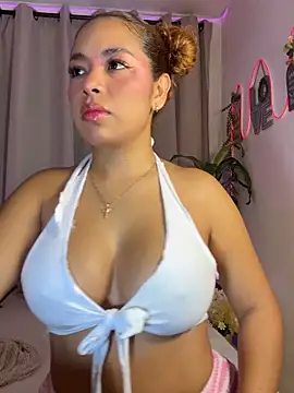 Snapshot of megansan_ chatting on 27, 5, 2026 megansan online show from 27, 5, 2026