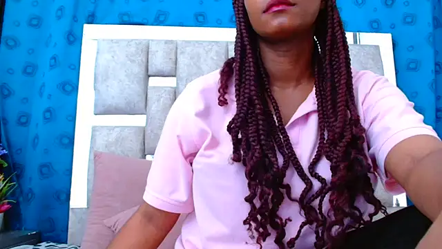 Snapshot of AmbarSmit chatting on 2, 10, 2025 AmbarSmit online show from 2, 10, 2025