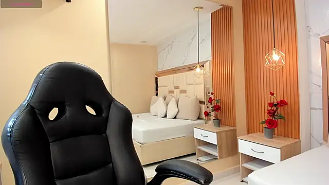 Snapshot of julieta_rosee chatting on 28, 11, 2025 julieta rosee online show from 28, 11, 2025