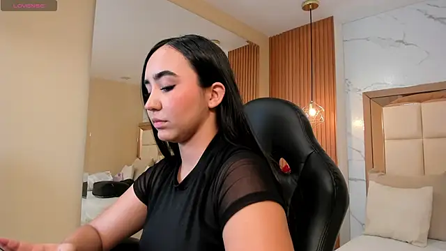 Snapshot of julieta_rosee chatting on 23, 2, 2026 julieta rosee online show from 23, 2, 2026