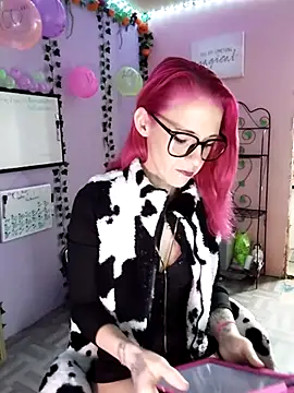 Snapshot of Purple2StayThnxx chatting on 11, 10, 2025 Purple2StayThnxx online show from 11, 10, 2025